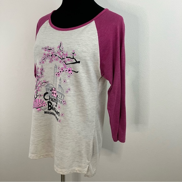 Cherry Blossom in Washington DC Top - Picture 5 of 12